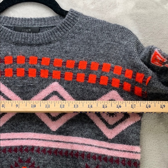 J.CREW | XXS WOMENS |  WOOL SWEATER in GREY BOLD` GEOMETRIC PATTERN 77366 - Picture 4 of 10